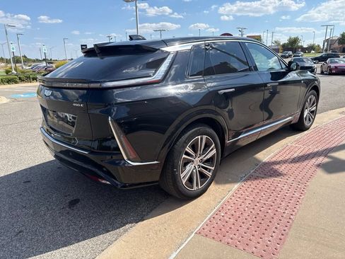 Used 2024 Cadillac Lyriq Luxury RWD image 4
