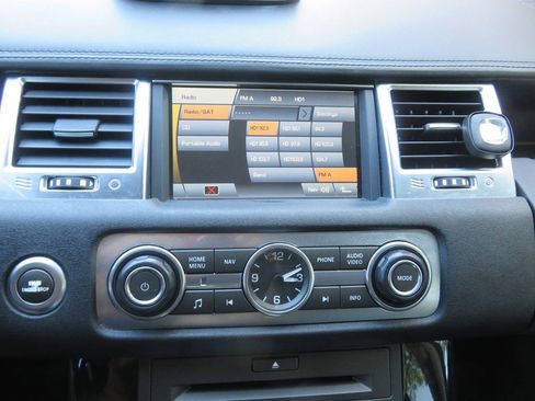 Used 2011 Land Rover Range Rover Sport HSE LUX AWD/4WD image 19