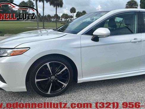Used 2019 Toyota Camry XSE FWD image 4