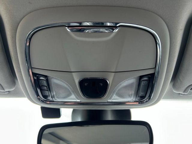 Used 2021 Jeep Cherokee Latitude Lux w/ Sun & Sound Group AWD/4WD image 50
