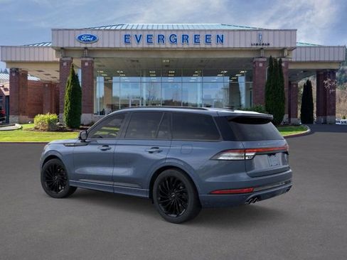 New 2026 Lincoln Aviator Reserve image 4