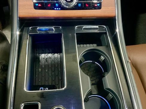 Used 2020 Lincoln Aviator Reserve w/ Equipment Group 201A RWD image 23