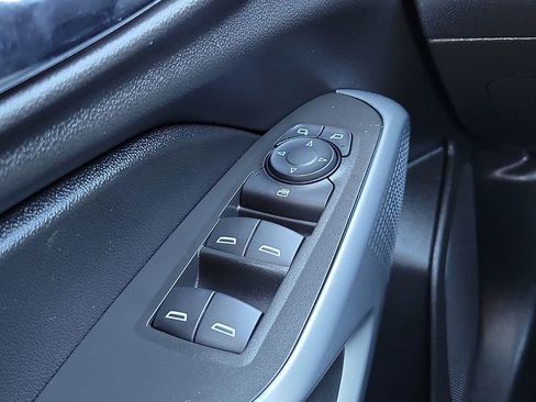 Used 2024 Chevrolet Trax LS w/ LS Convenience Package image 13