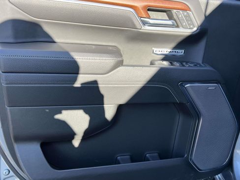 Used 2023 GMC Sierra 1500 Denali w/ Denali Reserve Package image 26