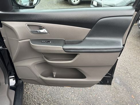 Used 2016 Honda Odyssey EX-L image 23