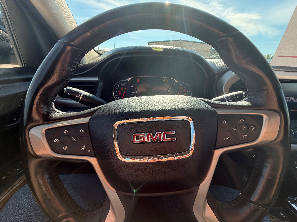 Used 2019 GMC Acadia Denali w/ Technology Package AWD/4WD image 15