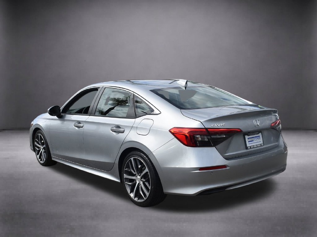 Used 2022 Honda Civic Touring image 5