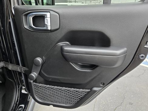 Certified 2021 Jeep Wrangler Unlimited Sport image 28