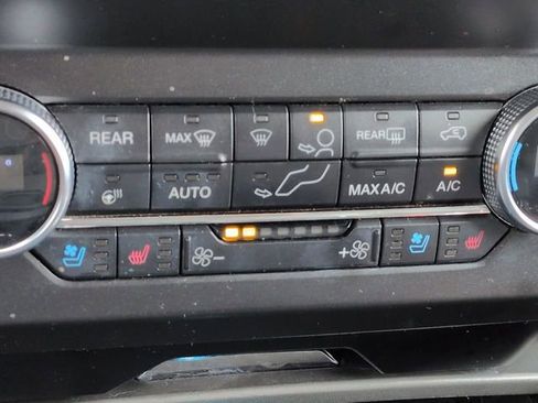 Certified 2020 Ford Expedition Max XLT w/ Equipment Group 202A image 26