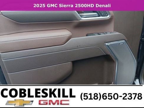 New 2025 GMC Sierra 2500 Denali w/ Denali Reserve Package image 11