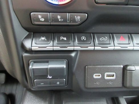 Certified 2020 GMC Sierra 1500 SLT w/ SLT Premium Plus Package image 35