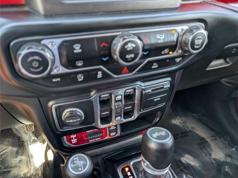 Used 2021 Jeep Wrangler Unlimited Rubicon AWD/4WD image 24