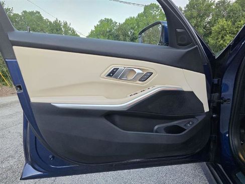 Used 2019 BMW 330i xDrive Sedan w/ Convenience Package image 27