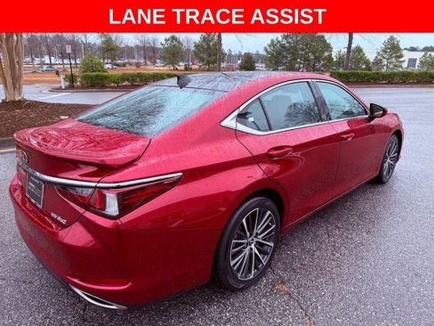 Certified 2023 Lexus ES 350 w/ Premium Package image 8