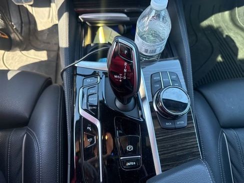 Used 2023 BMW M550i xDrive w/ Executive Package image 16