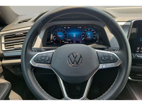 Used 2024 Volkswagen Atlas Cross Sport SE FWD image 12