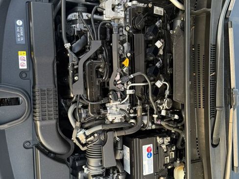 Used 2019 Toyota Corolla SE image 30