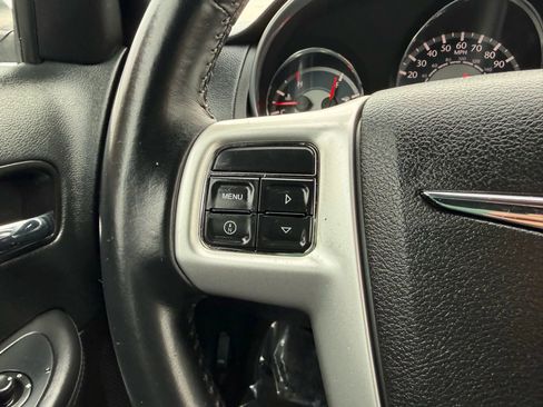 Used 2014 Chrysler 200 Touring image 18