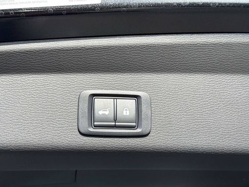 New 2026 Mitsubishi Outlander SE FWD image 12