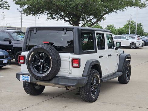 Used 2021 Jeep Wrangler Unlimited Sport AWD/4WD image 6
