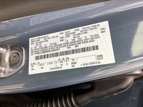 Used 2024 Ford Escape ST-Line w/ Tech Pack #1 AWD/4WD image 32