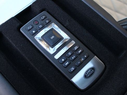 Used 2020 Land Rover Range Rover SV Autobiography Dynamic image 61