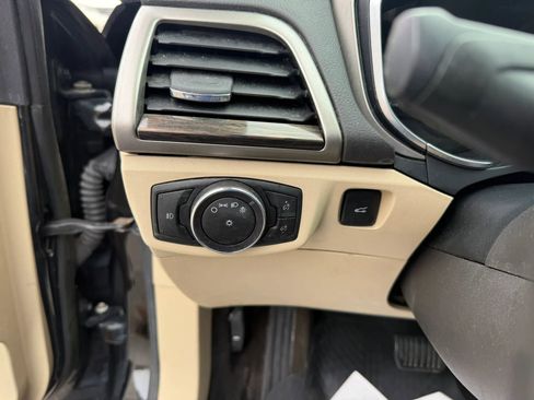 Used 2014 Ford Fusion SE w/ Equipment Group 202A FWD image 21