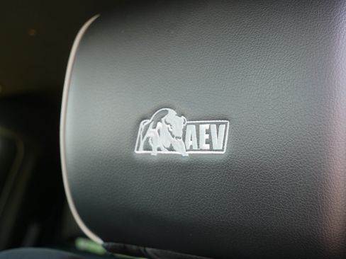Used 2021 RAM 2500 Laramie w/ Night Edition AWD/4WD image 14
