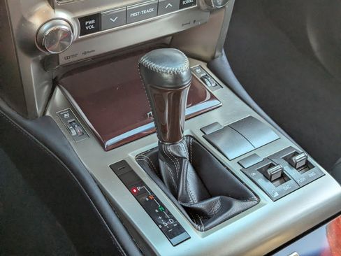 Used 2019 Lexus GX 460 image 27