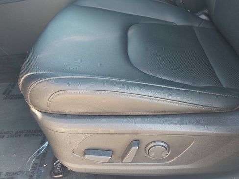 Used 2025 Kia Sportage EX w/ Premium Package FWD image 28