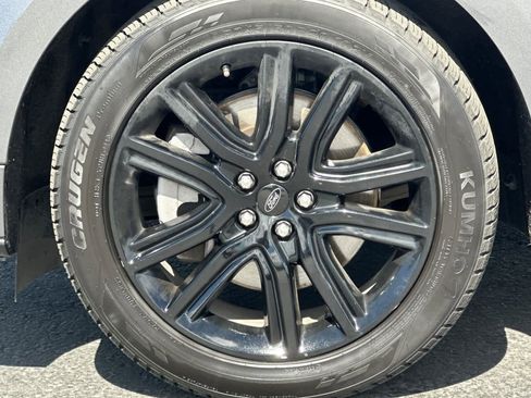 Certified 2022 Ford Edge ST-Line image 26