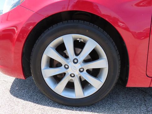 Used 2012 Hyundai Accent GLS w/ Premium Pkg 3 FWD image 51