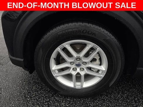 Used 2025 Ford Explorer Active image 31