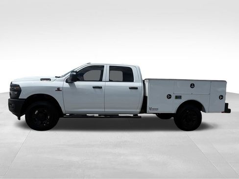 New 2026 RAM 3500 Tradesman AWD/4WD image 2