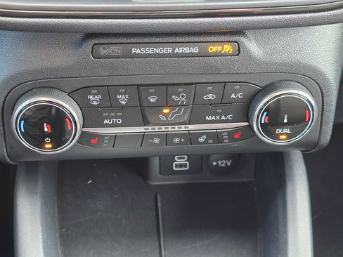 Used 2025 Ford Escape ST-Line Select AWD/4WD image 13