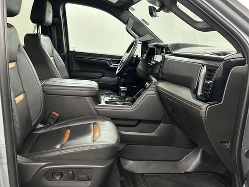 Used 2024 GMC Sierra 1500 AT4 w/ Technology Package image 46