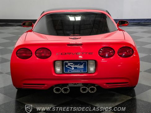 Used 1998 Chevrolet Corvette Coupe w/ Roof Pkg RWD image 34