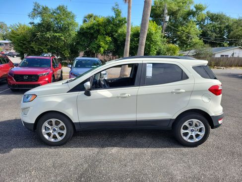 Used 2021 Ford EcoSport SE w/ SE Convenience Package image 8