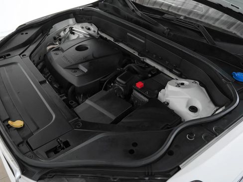 Used 2017 Volvo XC90 T6 Momentum w/ Vision Package image 54