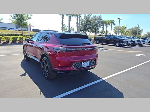 New 2026 Chevrolet Equinox EV RS image 18