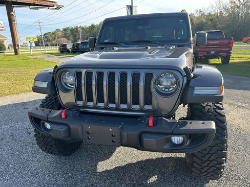 Used 2019 Jeep Wrangler Unlimited Rubicon w/ Advanced Safety Group image 2