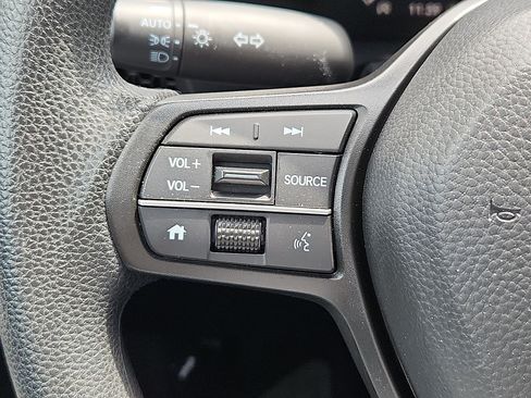 Used 2025 Honda CR-V EX image 22