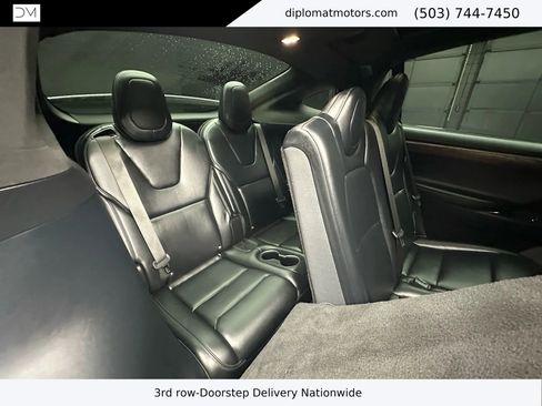 Used 2018 Tesla Model X 75D image 22