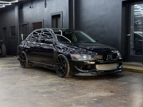 Used 2004 Mitsubishi Lancer Evolution AWD/4WD image 9