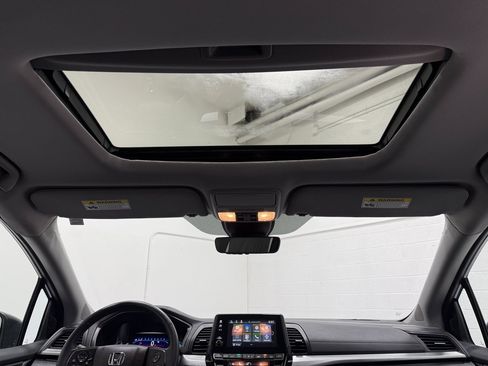 Used 2023 Honda Odyssey EX-L image 37