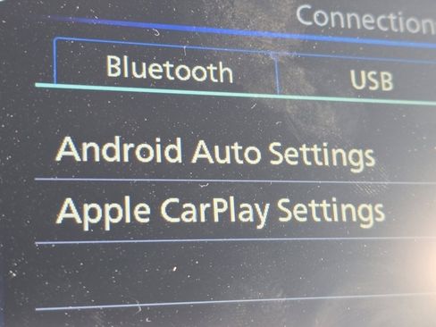 New 2025 Nissan Versa SV w/ Trunk Package image 3