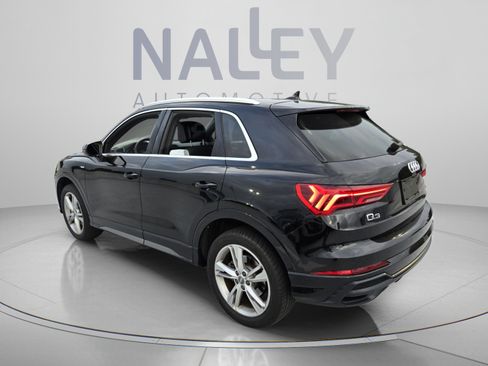 Used 2020 Audi Q3 2.0T Premium w/ Convenience Package AWD/4WD image 3