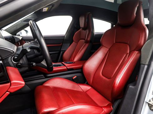 Used 2022 Porsche Taycan image 18