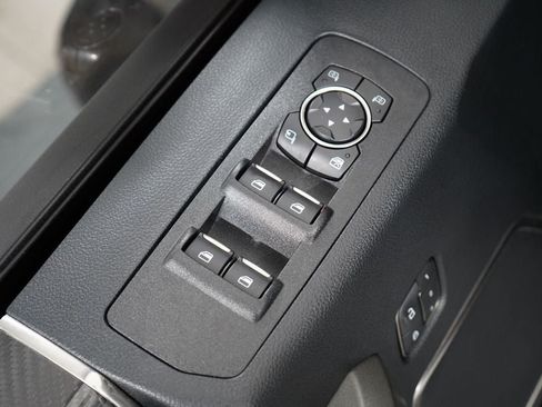 Used 2019 Ford F150 Raptor w/ Equipment Group 802A Luxury AWD/4WD image 19