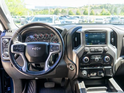Used 2022 Chevrolet Silverado 1500 LT Trail Boss w/ Safety Package AWD/4WD image 13